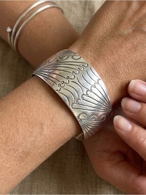 Vintage Navajo Helen Long Sterling Silver Hand Stamped Cuff Bracelet Signed 7 in